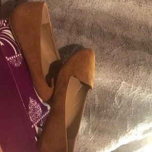 Forever tan flats